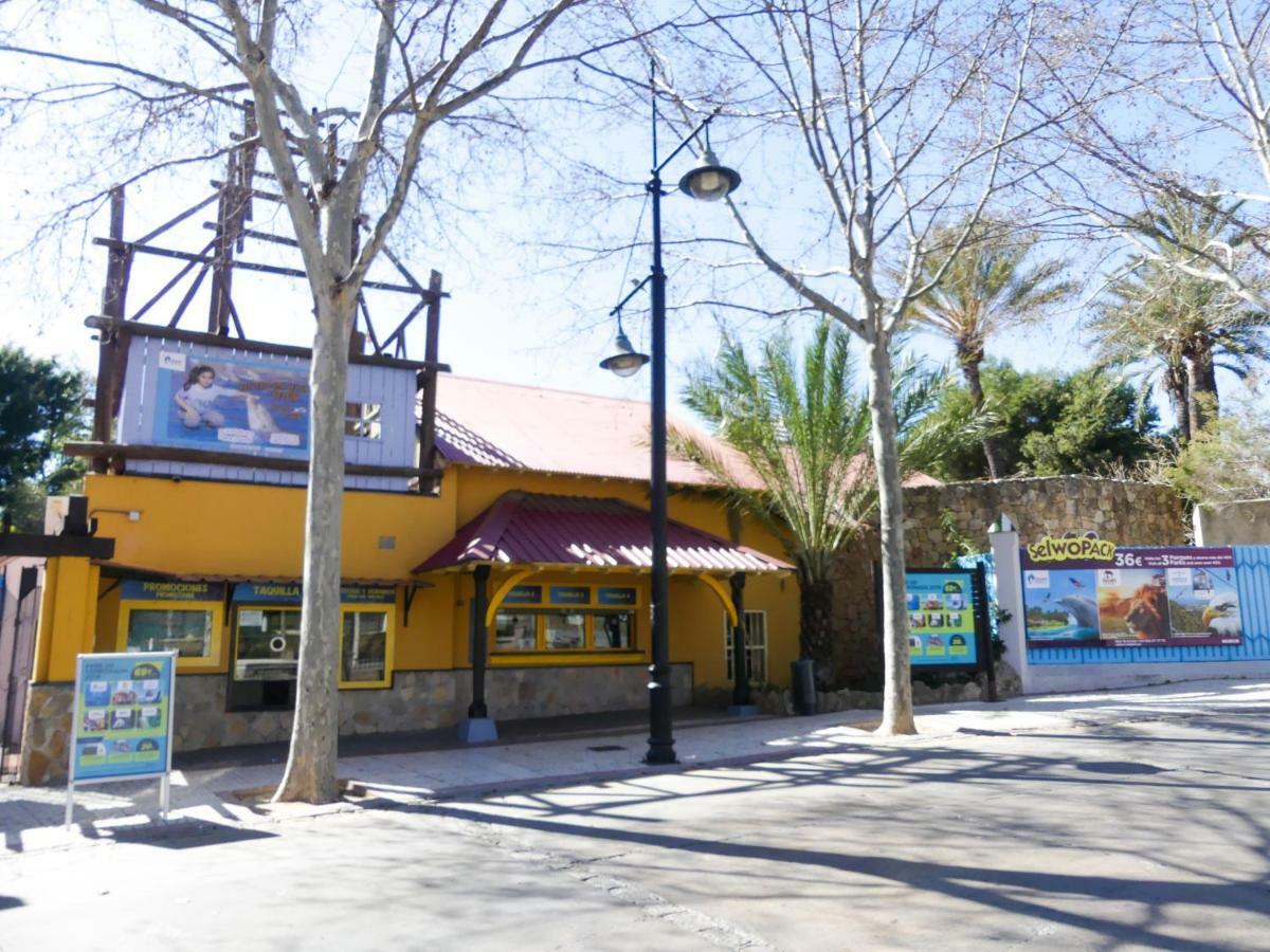 Apartamento Vacacional A 1 Minuto De La Playa - Carihuela 토레몰리노스 외부 사진