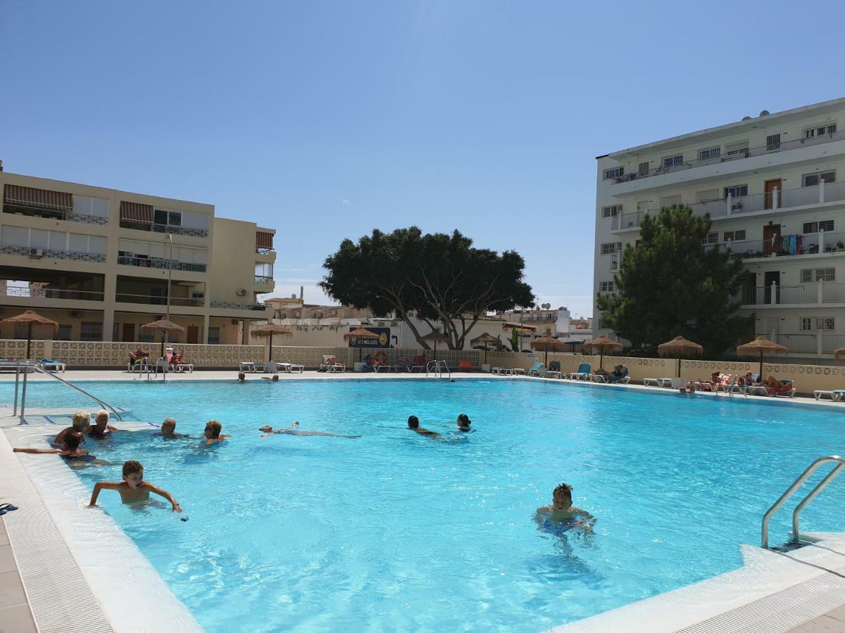 Apartamento Vacacional A 1 Minuto De La Playa - Carihuela 토레몰리노스 외부 사진